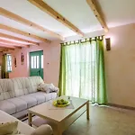 House Ulika Sisan