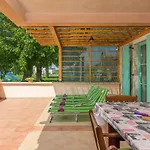 House Ulika * Sisan