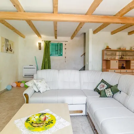 House Ulika