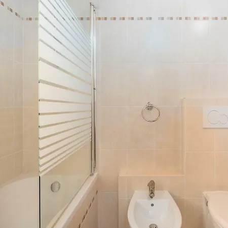 بيت للعطل House Ulika Šišan