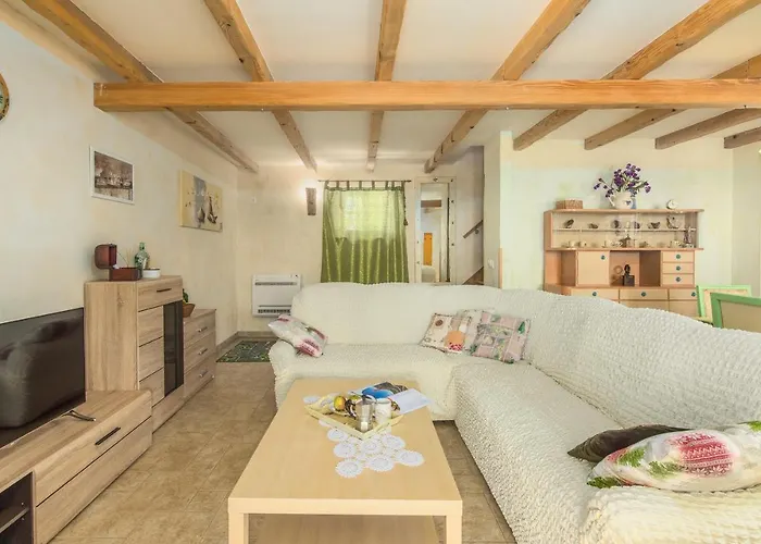 House Ulika * Šišan