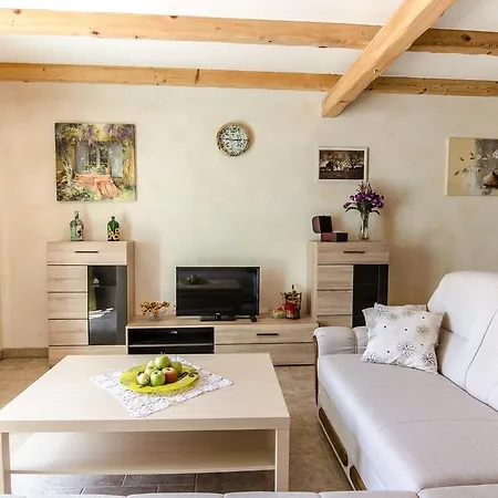 Nyaraló House Ulika Šišan