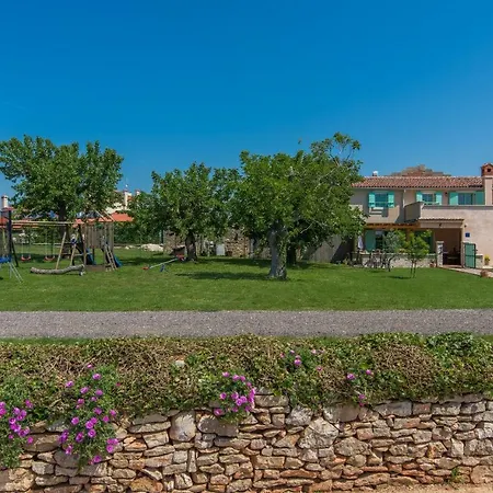 House Ulika Holiday home *