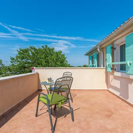 Nyaraló House Ulika