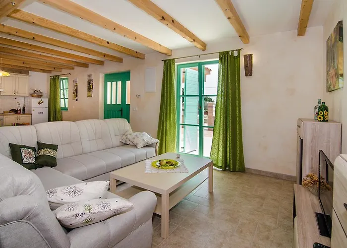 House Ulika * Šišan