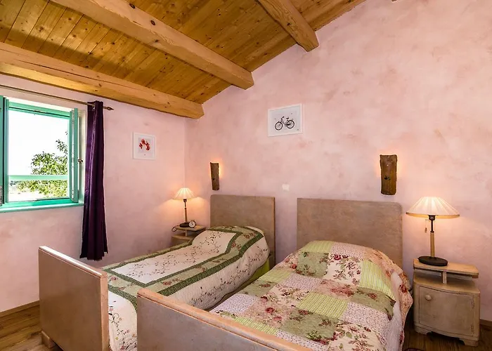 House Ulika * Šišan